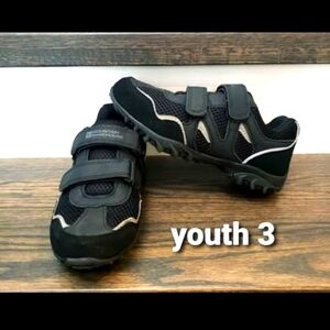 ⭐2/$25⭐Youth 3 black velcro mountain warehouse light hiking shoes reflective